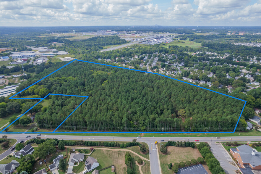 00 Pitts School Rd, Concord, NC à vendre - Aérien – Image 1 sur 6