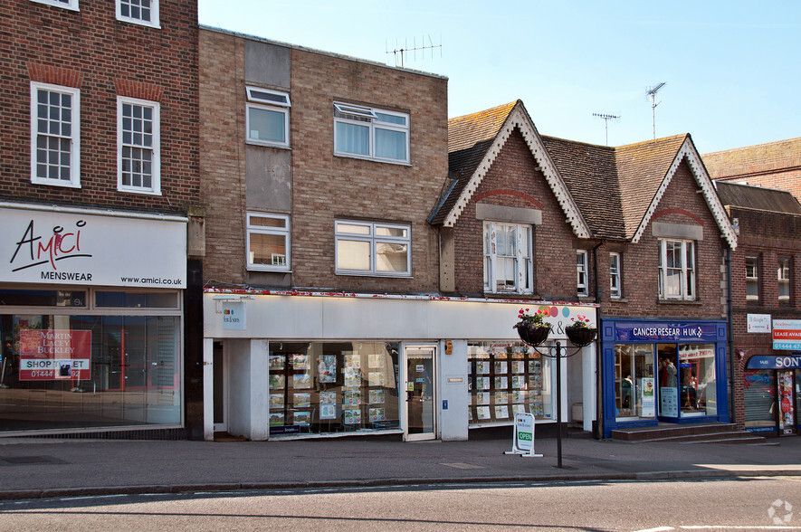 115 South Rd, Haywards Heath à vendre - Photo de l’immeuble – Image 3 sur 3