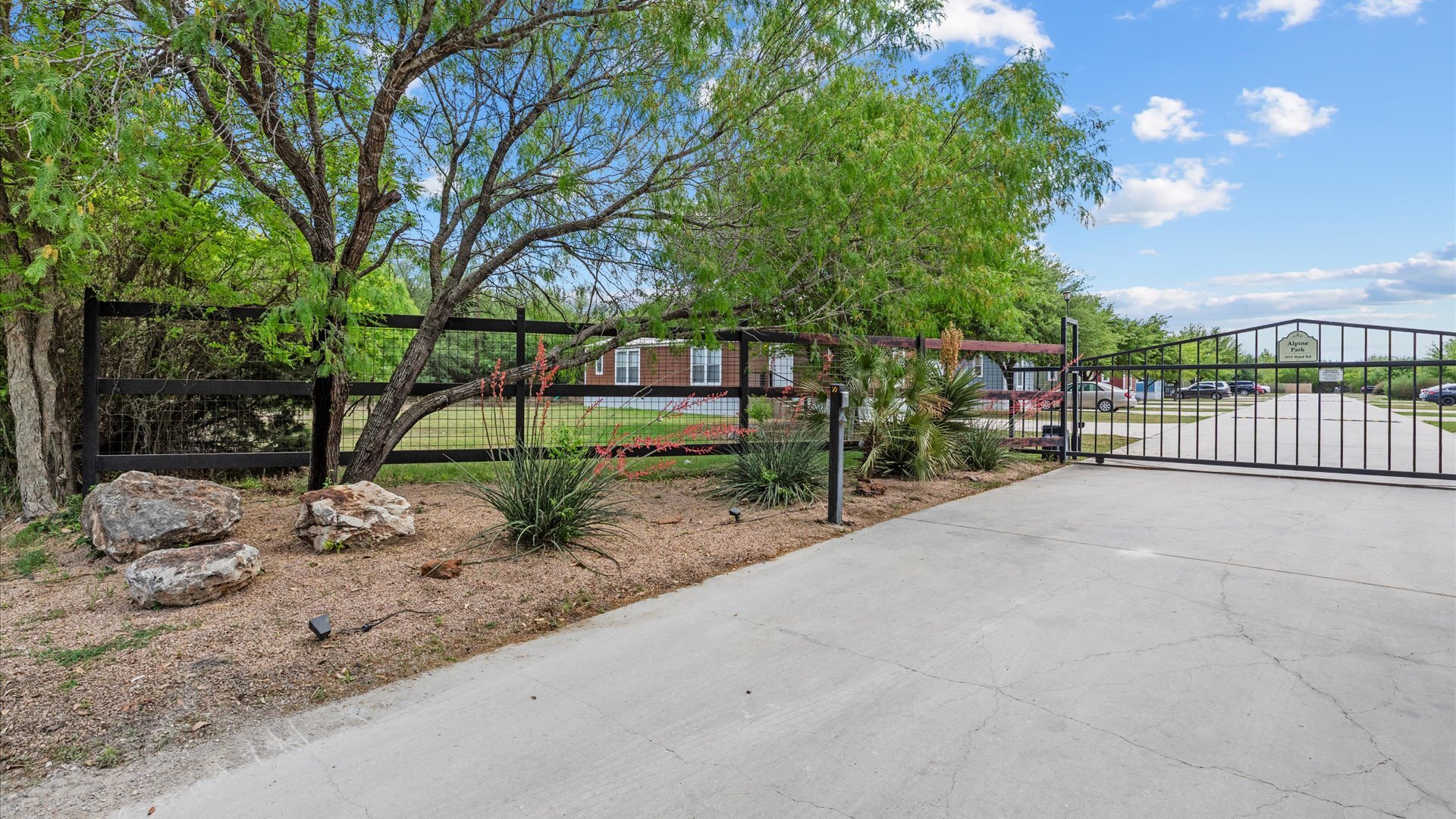 1911 Wald Rd, New Braunfels, TX à vendre Photo principale– Image 1 sur 66