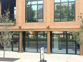 1257-1301 N Ashland Ave, Chicago, IL à louer Photo de l’immeuble– Image 2 sur 6