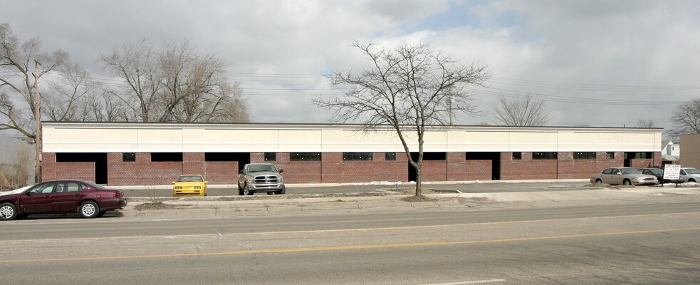 1404-1412 Eureka Rd, Wyandotte, MI à louer - Photo de l’immeuble – Image 2 sur 12