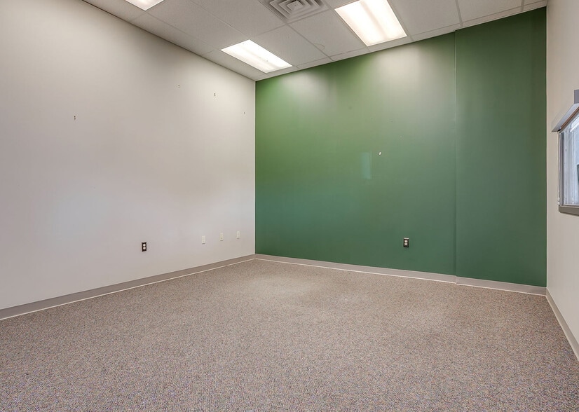6710 Hawks Creek Ave, Westworth Village, TX à louer - Photo intérieure – Image 3 sur 4