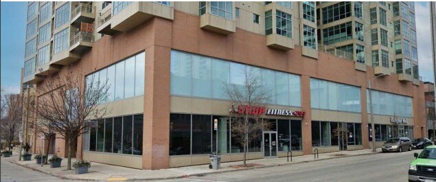 1801-1815 N Farwell Ave, Milwaukee, WI à louer Photo de l’immeuble– Image 1 sur 7