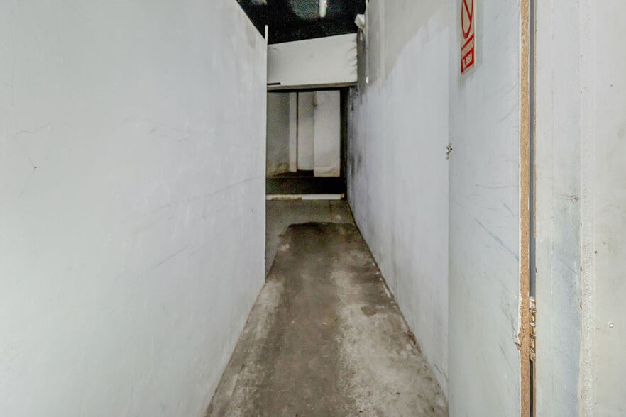 View Photo