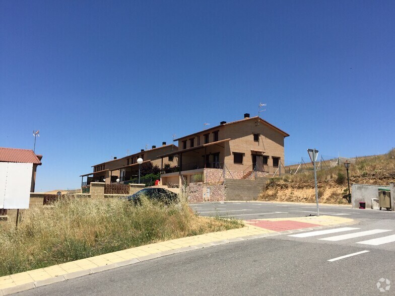 Terrain dans Hontanares de Eresma, Segovia à vendre - Photo de l’immeuble – Image 2 sur 2