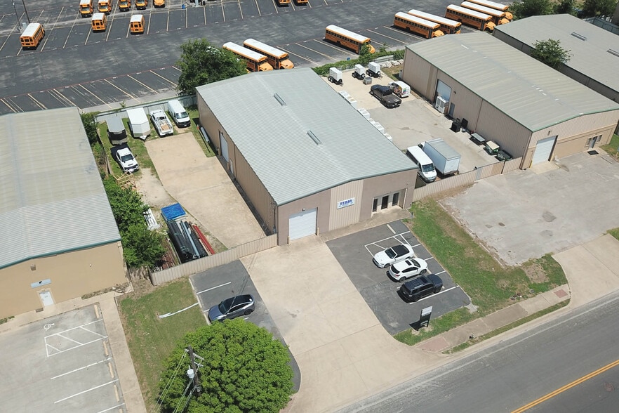 13720 Immanuel Rd, Pflugerville, TX à louer - Photo de l’immeuble – Image 3 sur 11