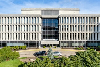 Plus de détails pour 700 Quaker Ln, Warwick, RI - Bureau à louer