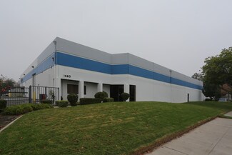 Plus de détails pour 1670-1680 Sunflower Ave, Costa Mesa, CA - Industriel/Logistique à louer