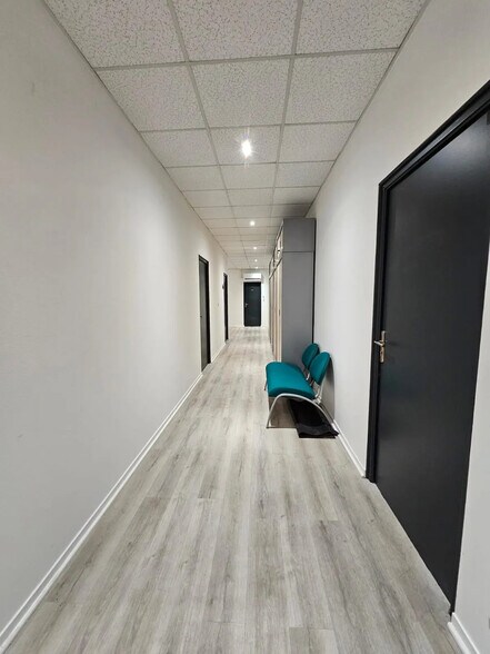 Bureau dans Meaux à louer - Photo intérieure – Image 3 sur 10