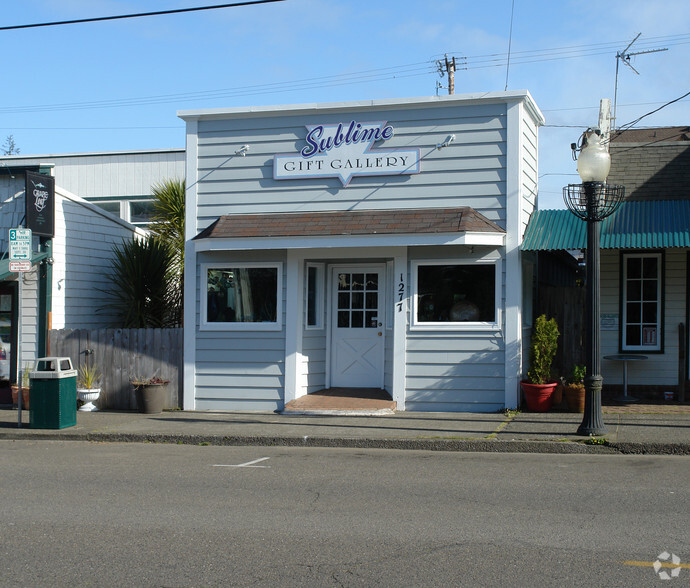 1277 Bay St, Florence, OR à vendre - Photo principale – Image 1 sur 2