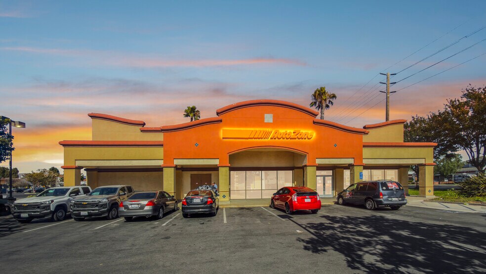 453 Los Angeles ave, Moorpark, CA à vendre - Photo principale – Image 1 sur 4