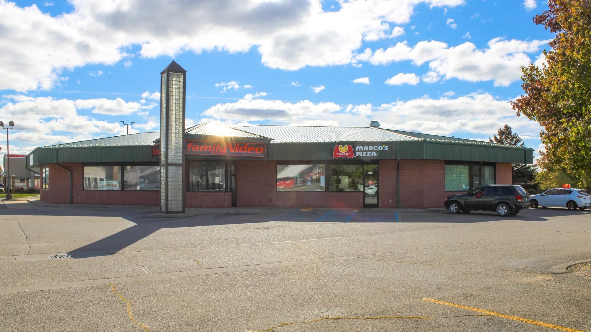 916 US Highway 31 S, Traverse City, MI à louer Photo de l’immeuble– Image 1 sur 6