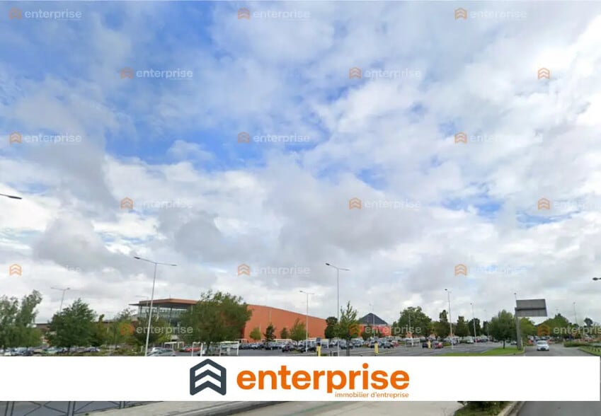 Local commercial dans Hénin-Beaumont à louer - Photo de l’immeuble – Image 1 sur 1