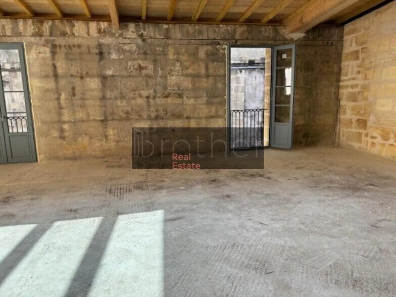 Bureau dans Bordeaux à vendre - Photo de l’immeuble – Image 3 sur 8
