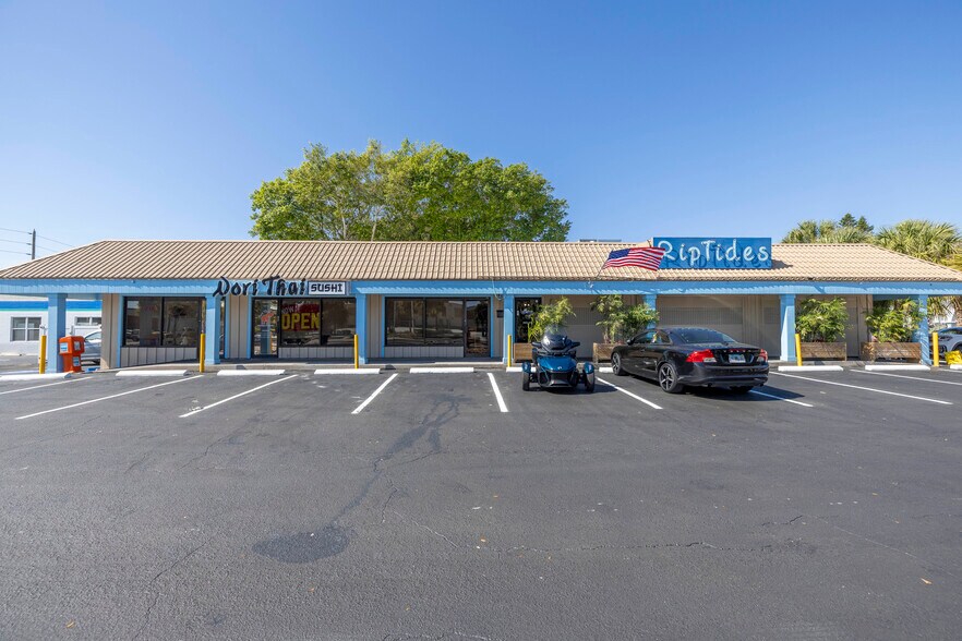 7612 Blind Pass Rd, Saint Petersburg, FL à vendre - Photo principale – Image 1 sur 21