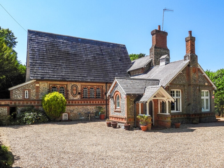 Ockham Rd S, East Horsley à louer - Photo principale – Image 1 sur 1