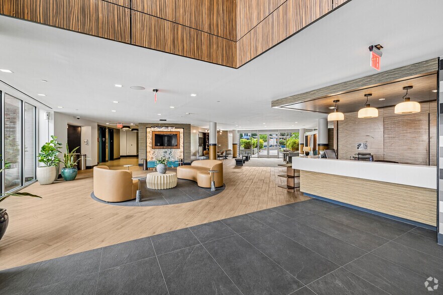 5661 3rd St NE, Washington, DC à louer - Hall d’entrée – Image 2 sur 76