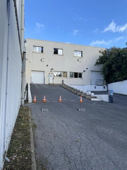Industriel/Logistique dans Bagnolet à louer - Photo de l’immeuble – Image 1 sur 5