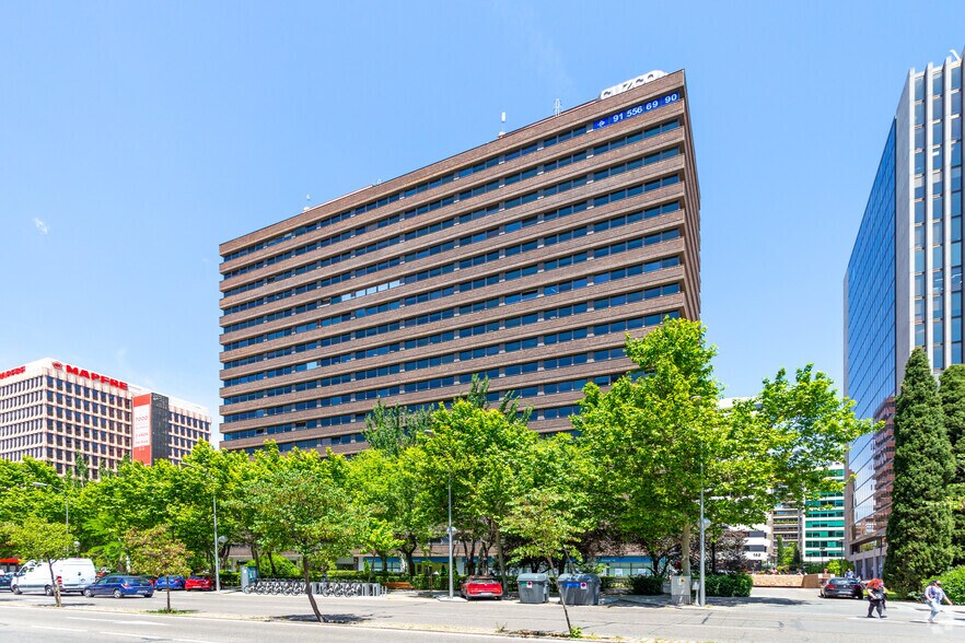 Paseo Castellana, 135, Madrid, Madrid à louer - Photo de l’immeuble – Image 1 sur 3