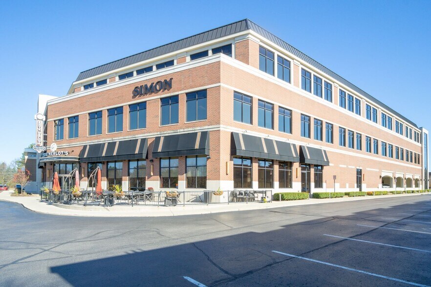37000 Woodward Ave, Bloomfield Hills, MI à louer - Photo de l’immeuble – Image 2 sur 9