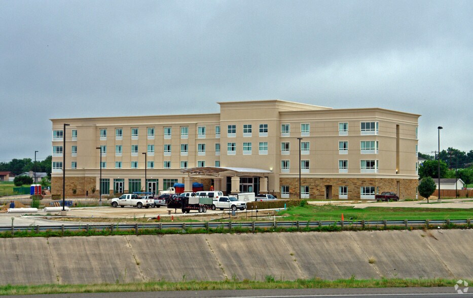300 E Central Texas Expy, Killeen, TX à vendre - Photo de l’immeuble – Image 2 sur 34