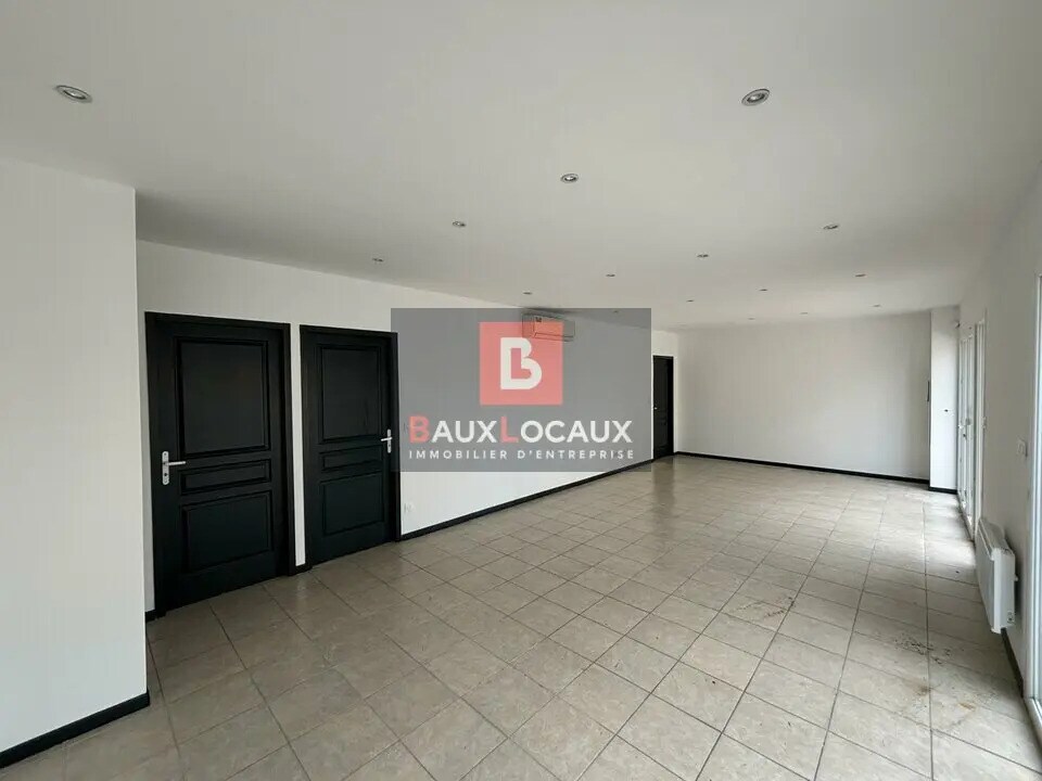 Local commercial dans Istres à louer Photo intérieure– Image 1 sur 8