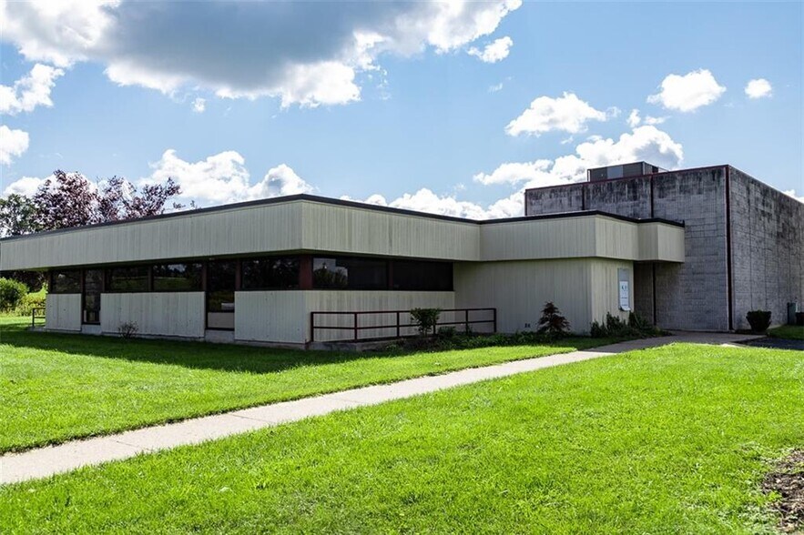 4500 Millennium Dr, Geneseo, NY à vendre - Photo de l’immeuble – Image 2 sur 5