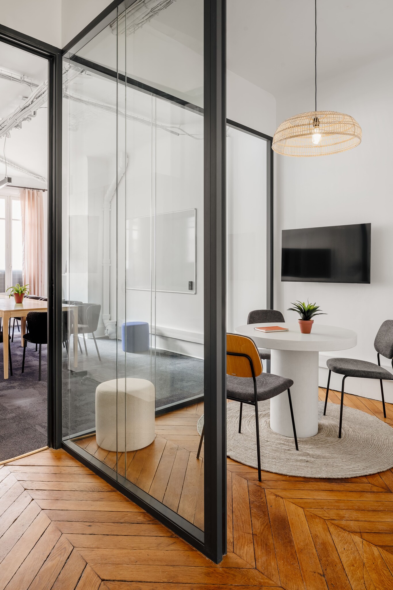 42 Rue Du Faubourg Poissonnière, Paris à louer Photo intérieure– Image 1 sur 7