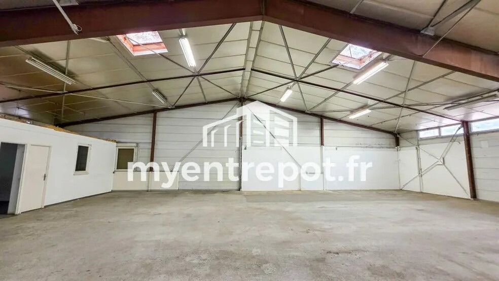 Local d’activités dans Marseille à louer - Photo intérieure – Image 2 sur 8