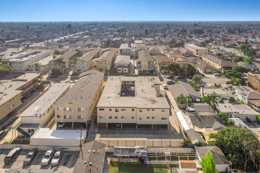 4055 W 129th St, Hawthorne, CA à vendre - Photo de l’immeuble – Image 3 sur 14