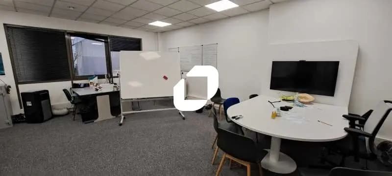 Bureau dans Noisy-le-Sec à louer - Photo de l’immeuble – Image 3 sur 7