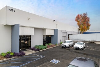 Plus de détails pour 421 N Baldwin Park Blvd, City Of Industry, CA - Industriel/Logistique à louer