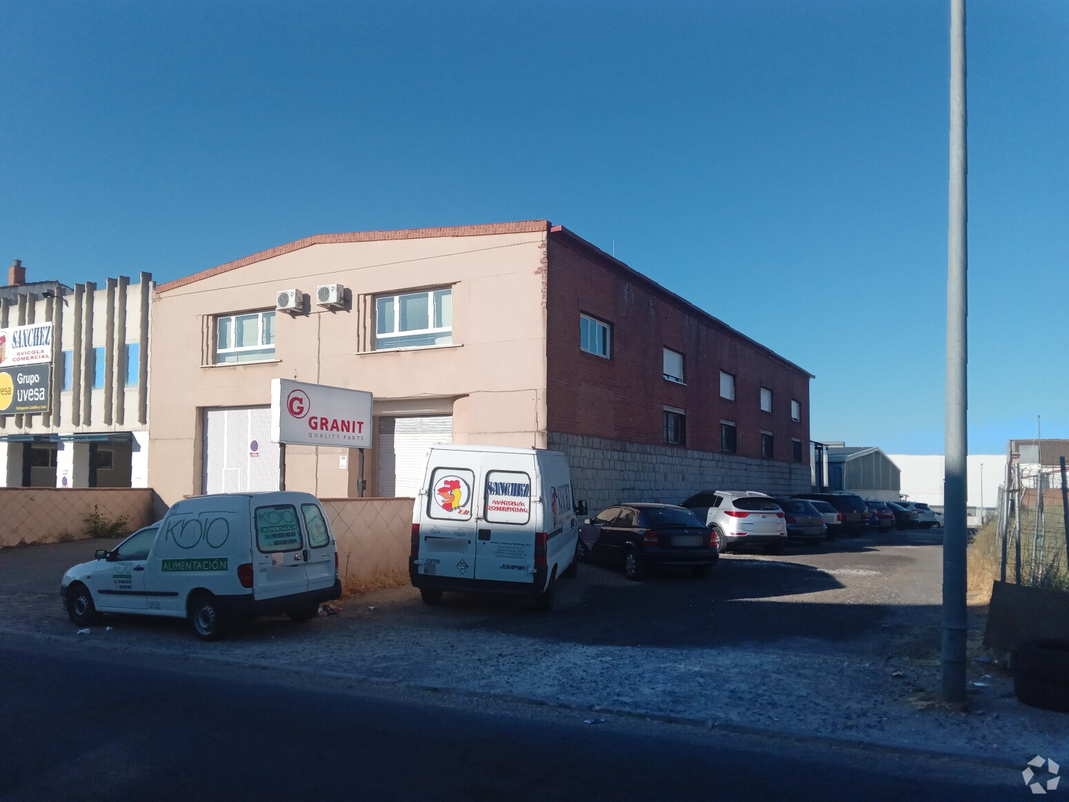 Industriel/Logistique dans Ávila, Ávila à louer Photo principale– Image 1 sur 16