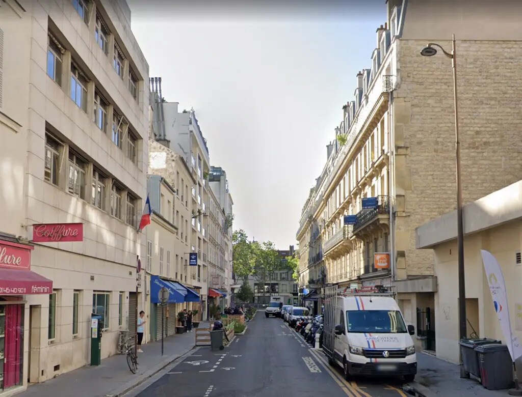 Local commercial dans Paris à louer Photo de l’immeuble– Image 1 sur 4