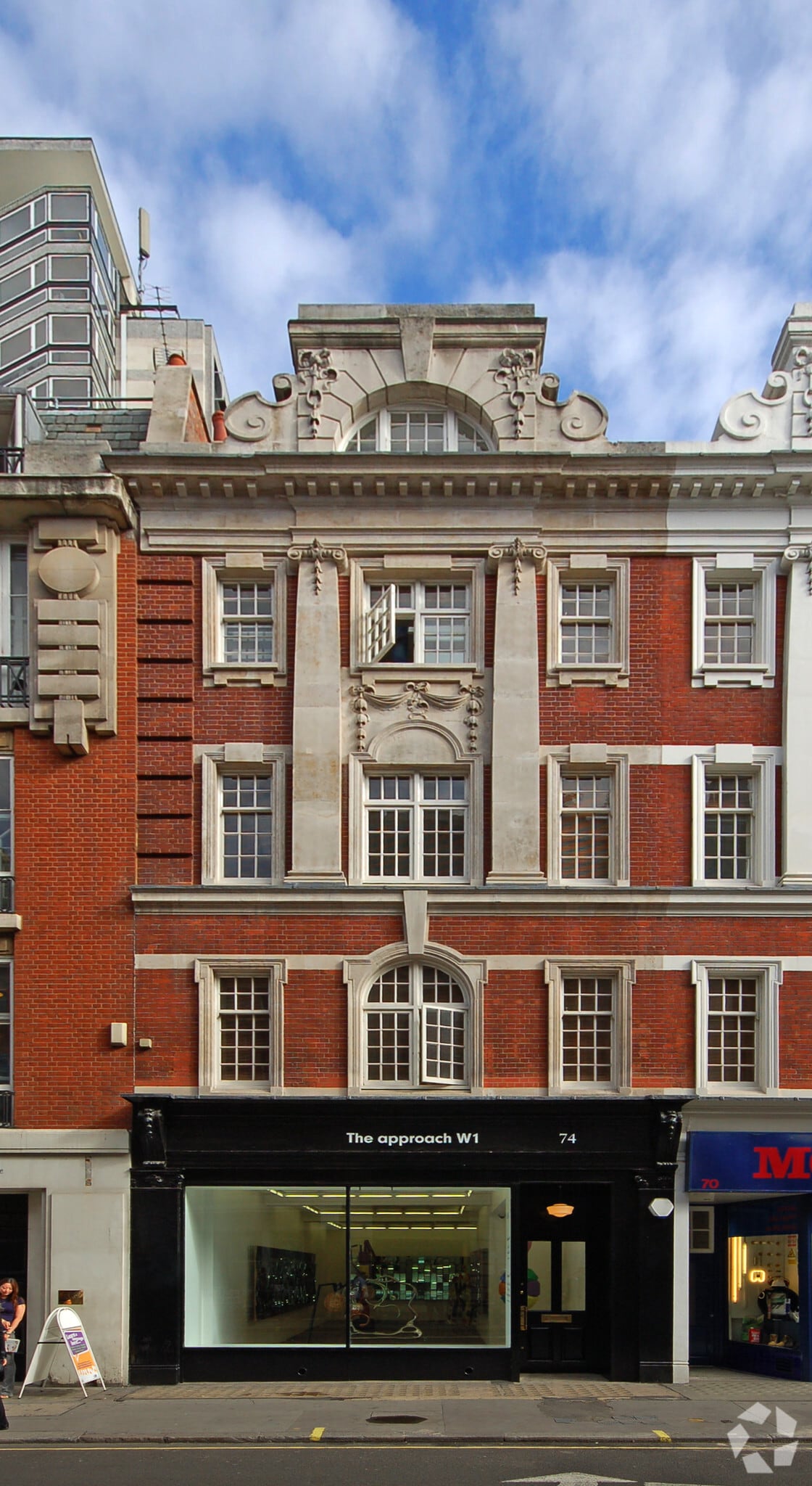 74 Mortimer St, Londres à louer Photo principale– Image 1 sur 6