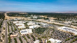 Plus de détails pour 7418 N Blackstone Ave, Fresno, CA - Local commercial à louer