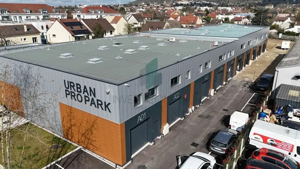 Local d’activités dans Cormeilles-en-Parisis à louer Photo de l’immeuble– Image 1 sur 11