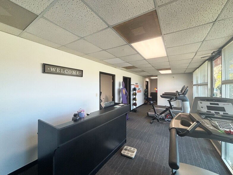 3650 Patterson Ave, Winston-Salem, NC à louer - Photo de l’immeuble – Image 2 sur 14