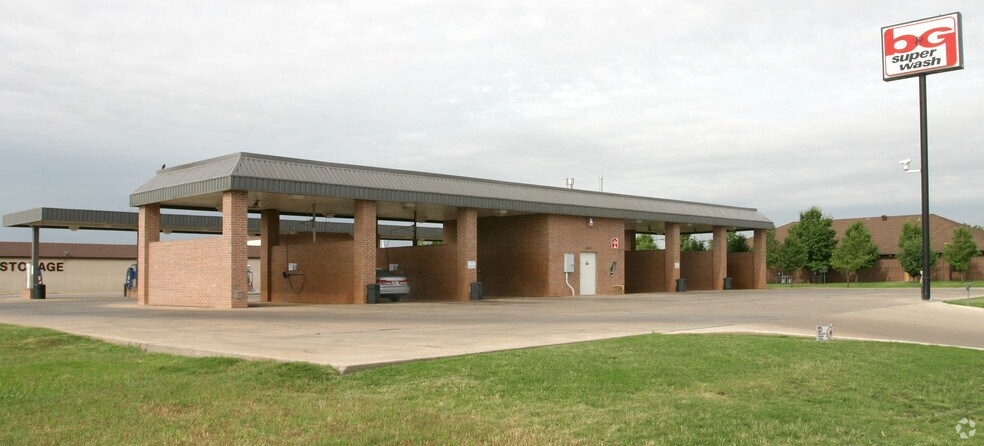 8030 NW 122nd St, Oklahoma City, OK à vendre - Photo de l’immeuble – Image 3 sur 11