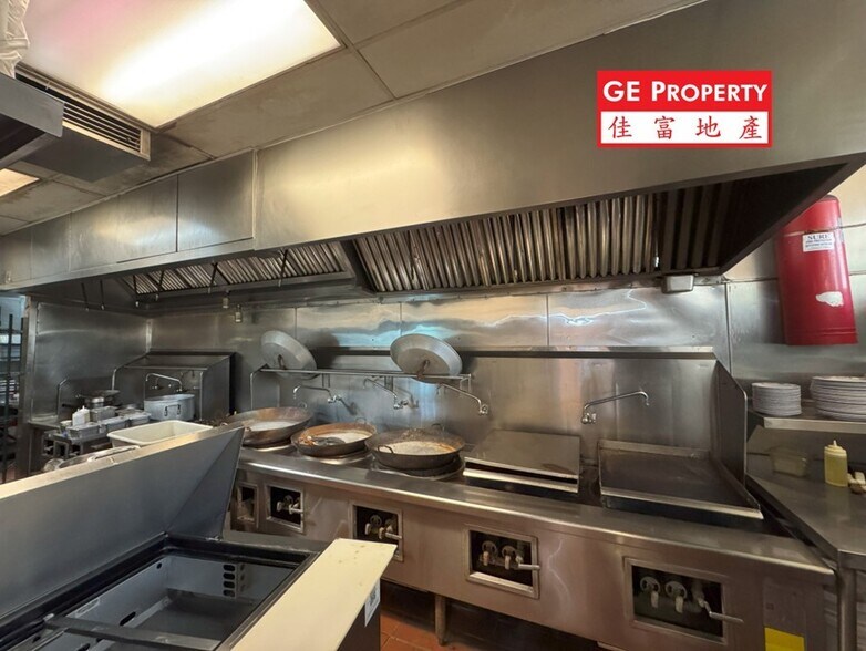 701 W Garvey Ave, Monterey Park, CA à louer - Photo de l’immeuble – Image 3 sur 6