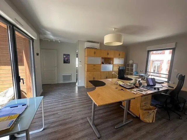 Bureau dans Chalon-sur-Saône à louer - Photo de l’immeuble – Image 1 sur 6