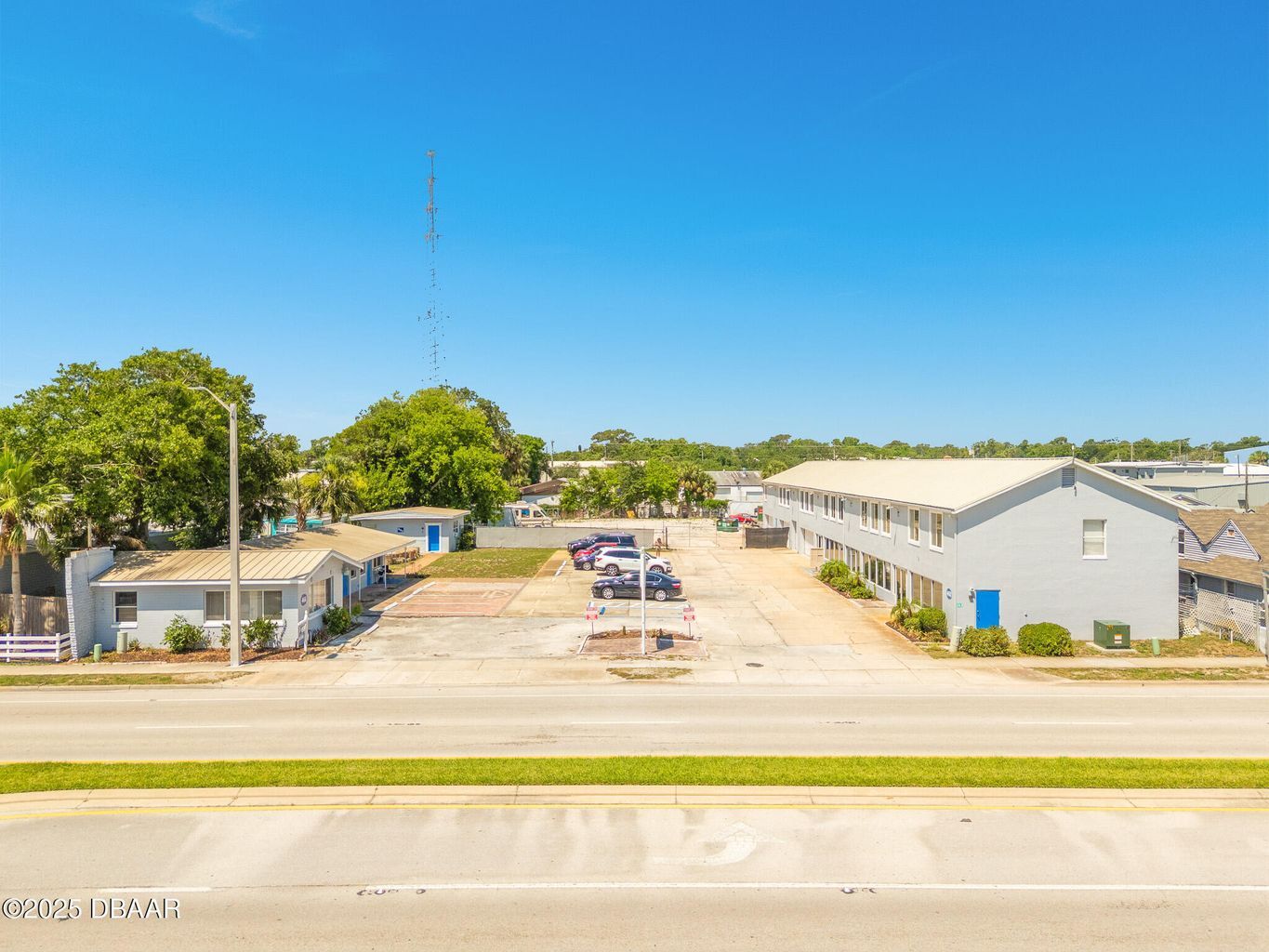 468 Ridgewood Ave, Daytona Beach, FL à vendre Photo de l’immeuble– Image 1 sur 7