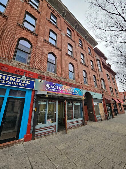 28 N Broad St, Trenton, NJ à louer - Photo de l’immeuble – Image 2 sur 11