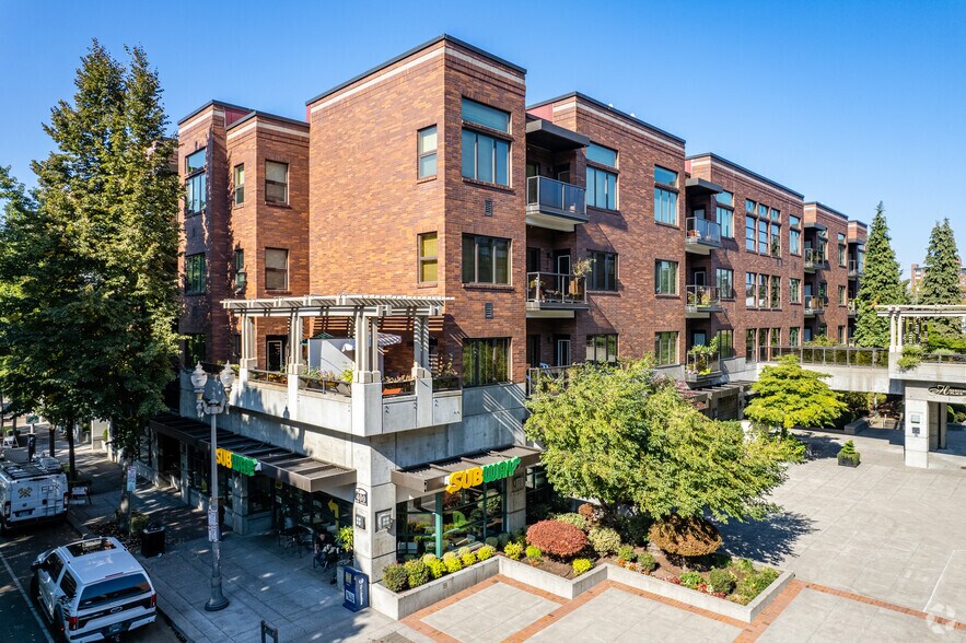 400-420 W 8th St, Vancouver, WA à louer - Photo principale – Image 1 sur 4