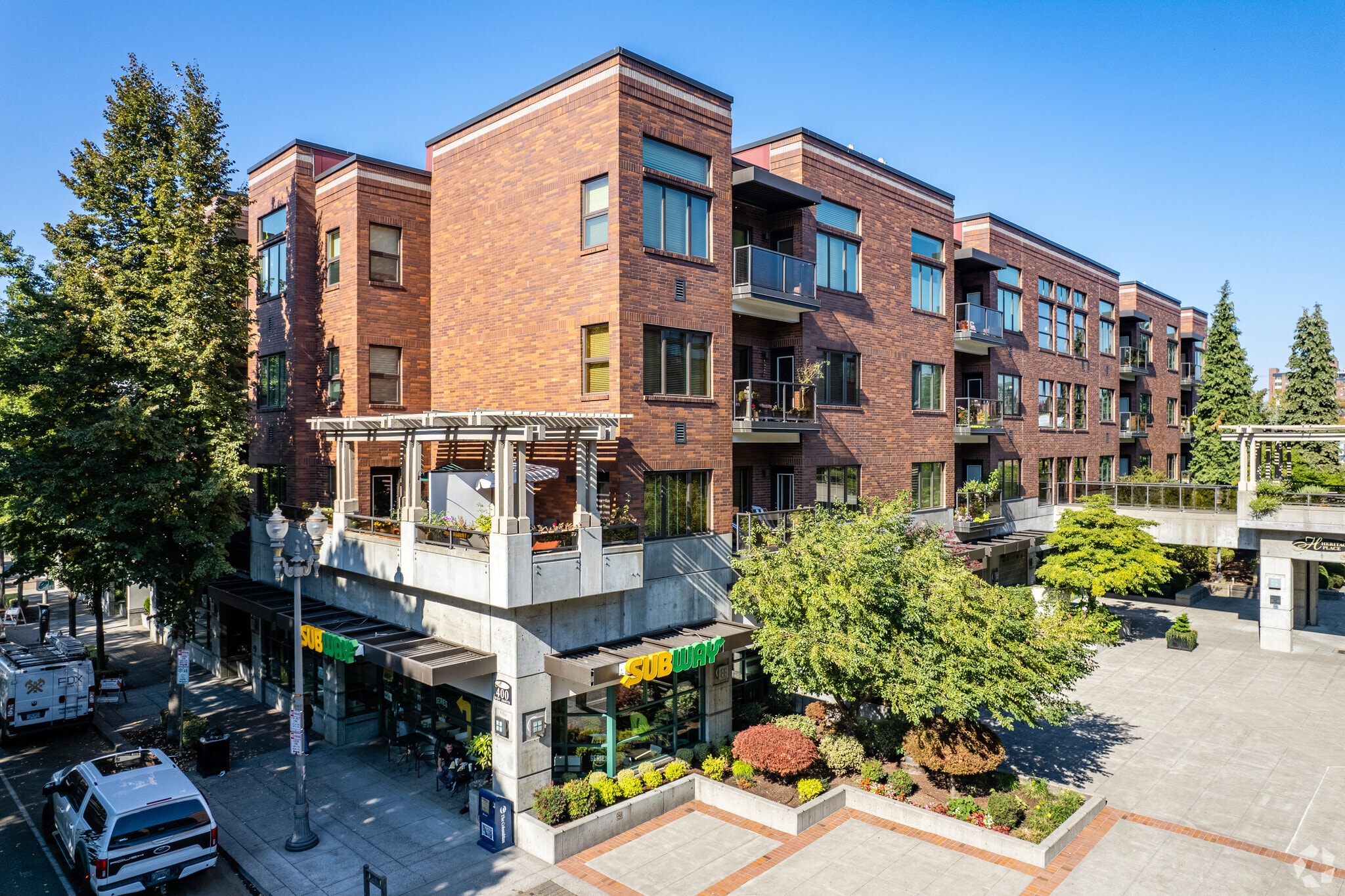 400-420 W 8th St, Vancouver, WA à louer Photo principale– Image 1 sur 5