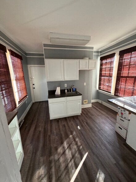 2324 devine St, Columbia, SC à louer - Photo intérieure – Image 2 sur 5