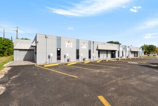 Plus de détails pour 604 S 77 Sunshine Strip, Harlingen, TX - Bureau à vendre