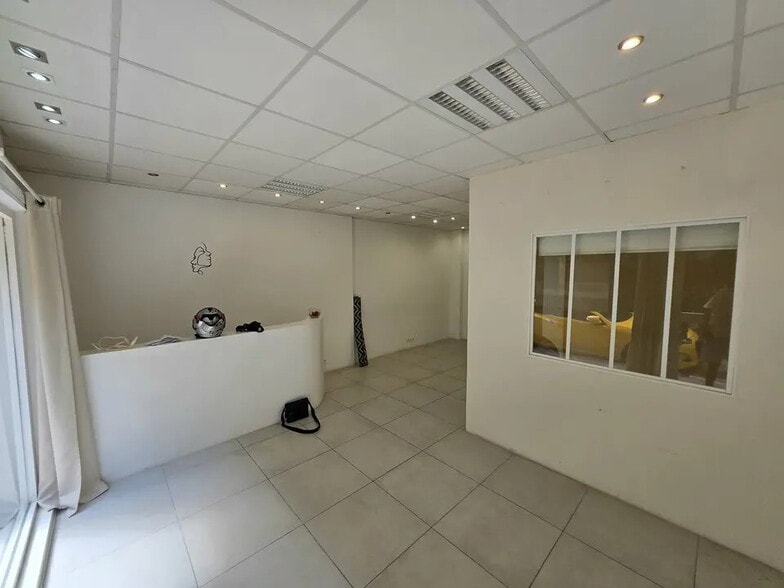 Local commercial dans Nice à louer - Photo de l’immeuble – Image 2 sur 5