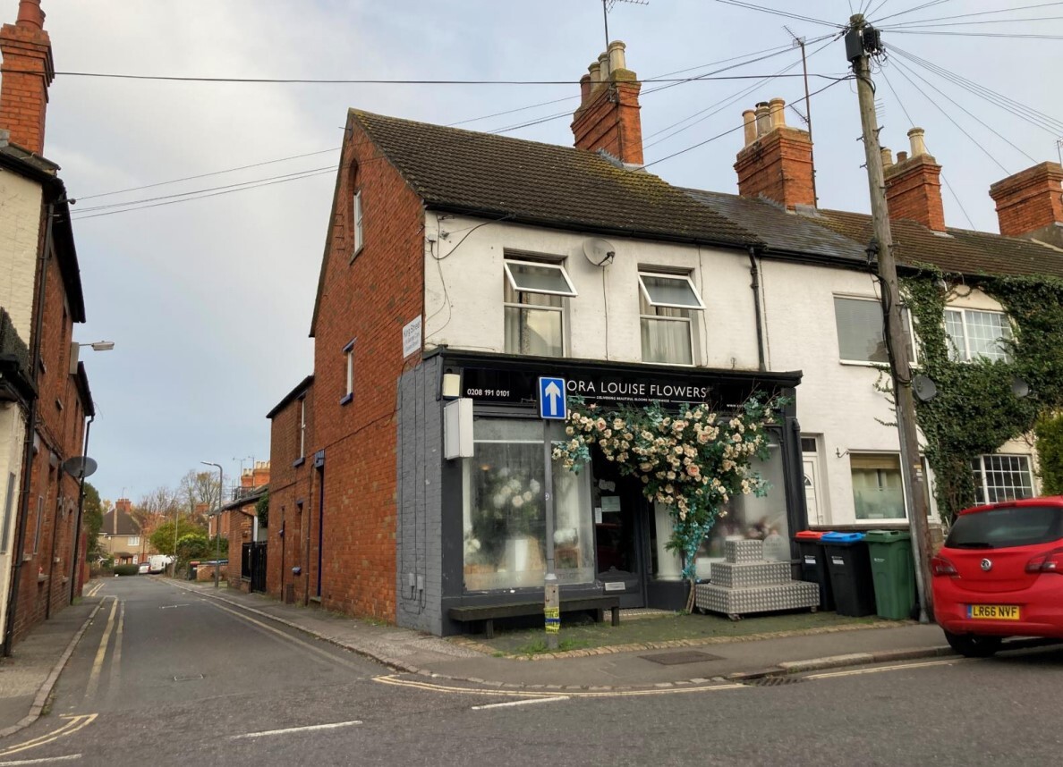 63 Wolverton Rd, Milton Keynes à louer Photo de l’immeuble– Image 1 sur 2