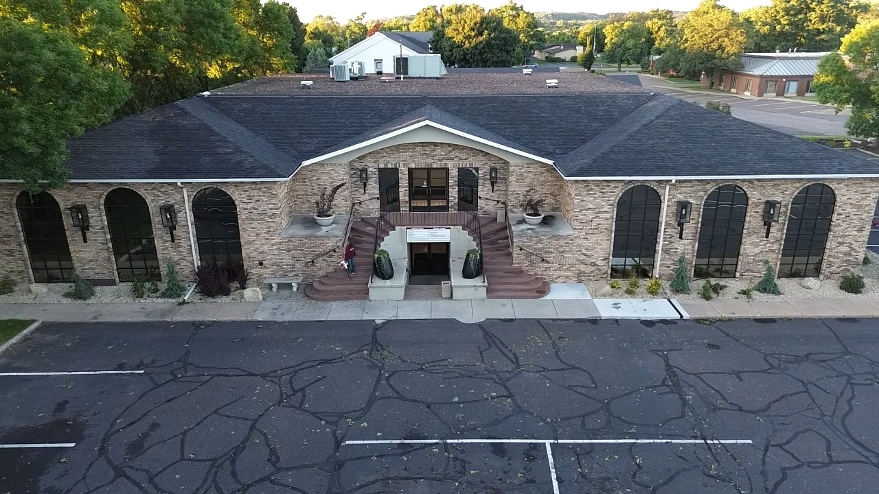 2004 Highland Ave, Eau Claire, WI à louer Photo de l’immeuble– Image 1 sur 3